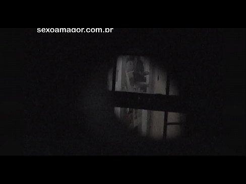 ❤️ Blondie bliver hemmeligt videooptaget af en voyeur fra nabolaget gemt bag hule mursten ❤❌ Fucking video at da.happytour.top ❌